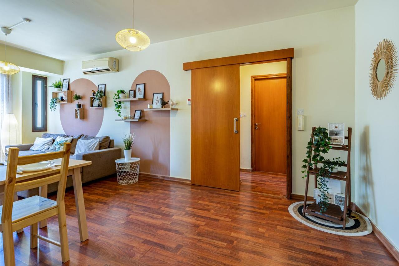 Celine'S 2 Bedrooms Apartment In Larnaca Center Esterno foto